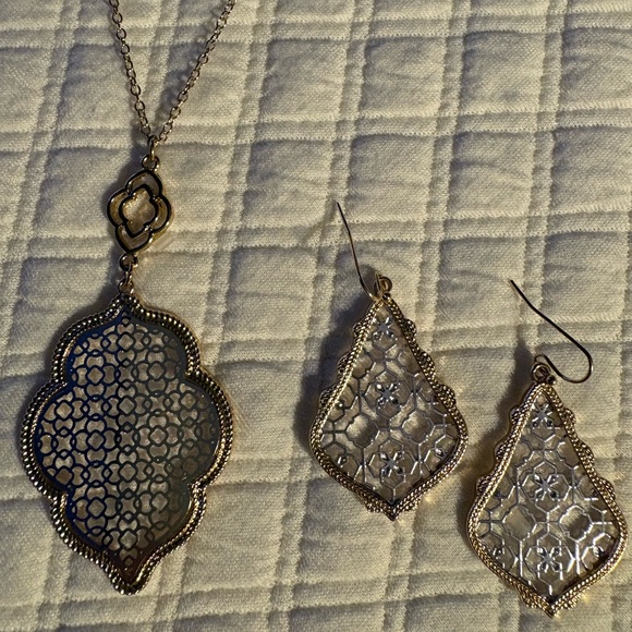 Source Unknown Jewelry - Gold & silver set in the style of famous designer